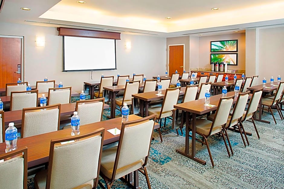 Courtyard by Marriott West Palm Beach Airport