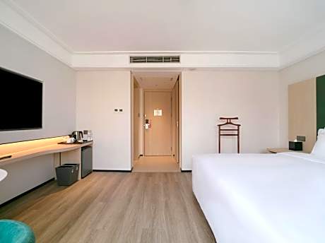 Premium Corner King Room