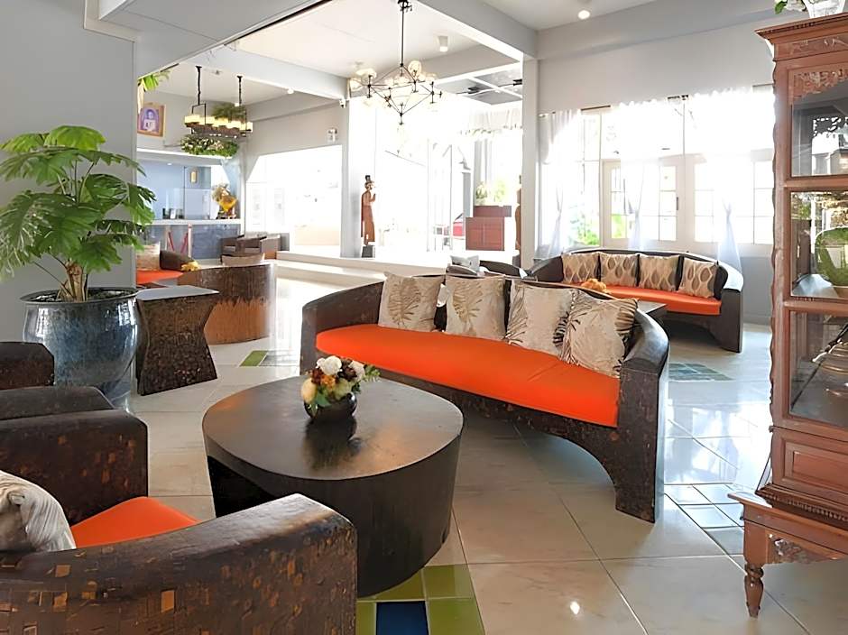 S Lodge Pattaya formally Sabai Lodge