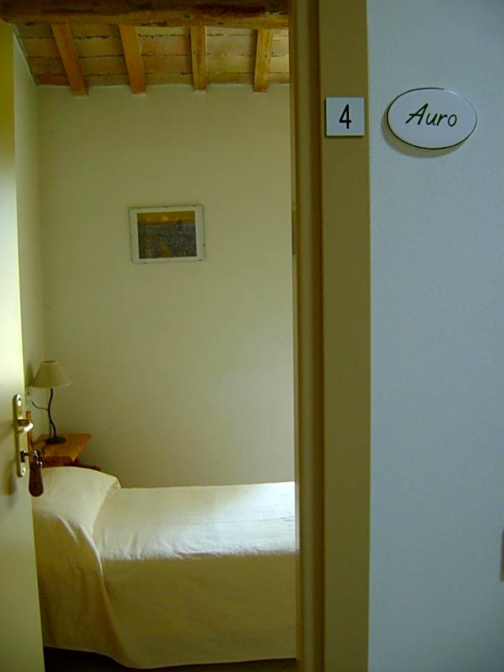 Photo 1 of 5 of Single Room