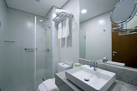 standard queen non smoking