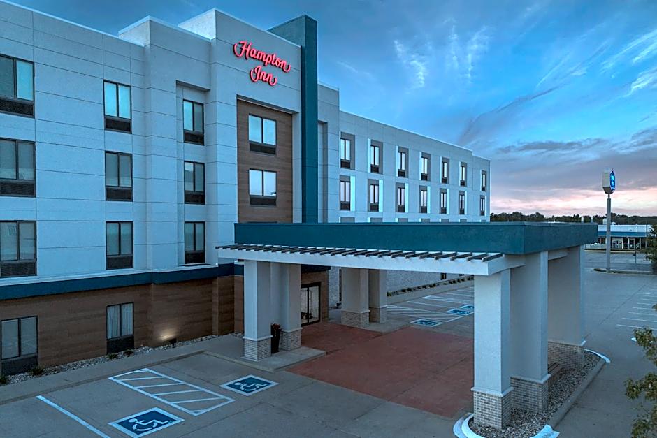 Hampton Inn By Hilton Waterloo, Ia