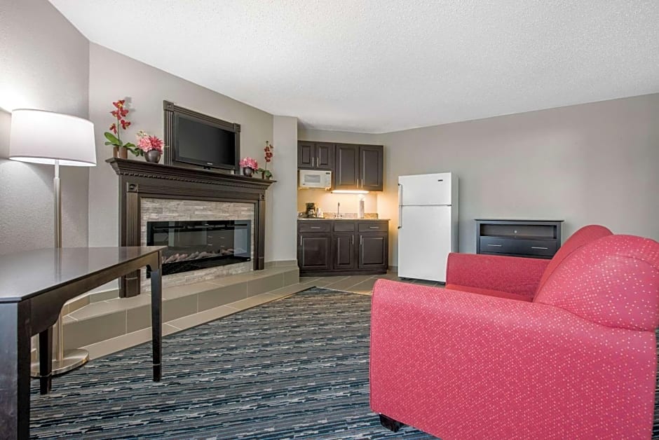 Quality Inn & Suites Brownsburg - Indianapolis West