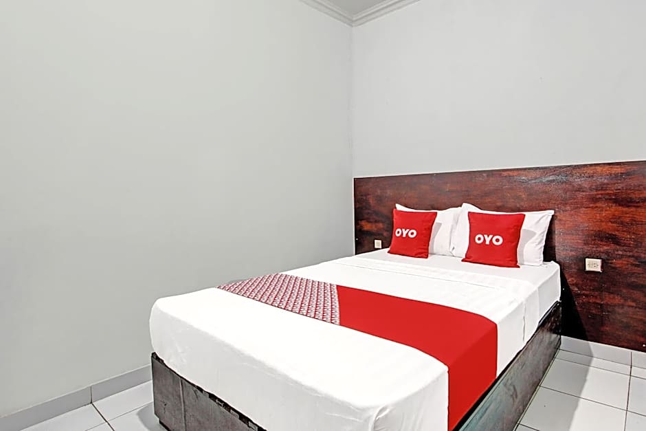 OYO 92289 Hotel Aji Kusuma