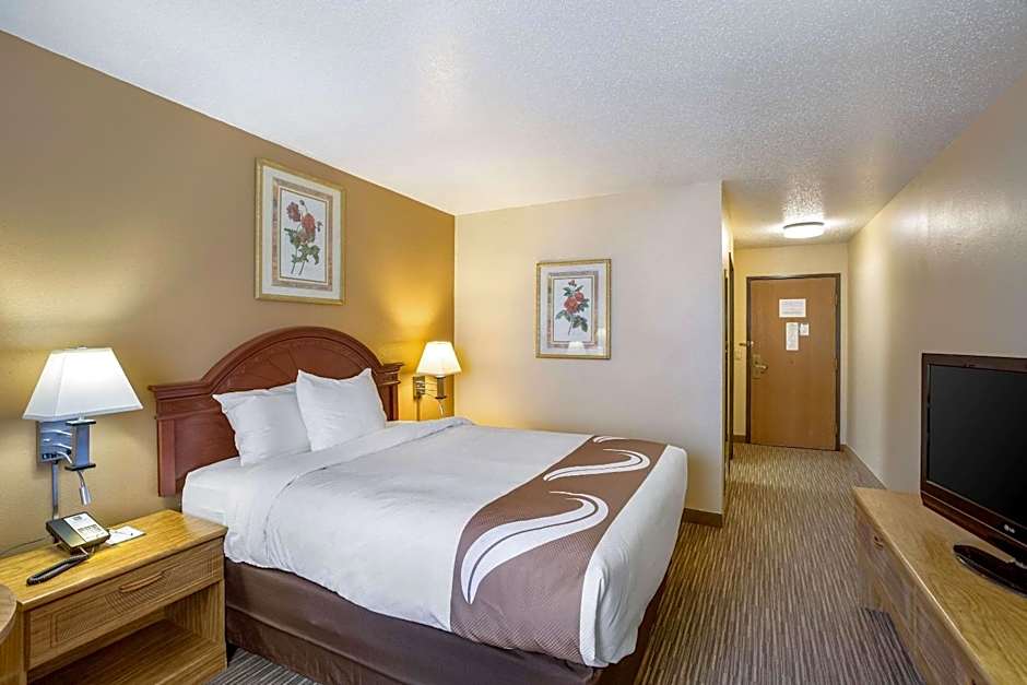Quality Inn - Storm Lake