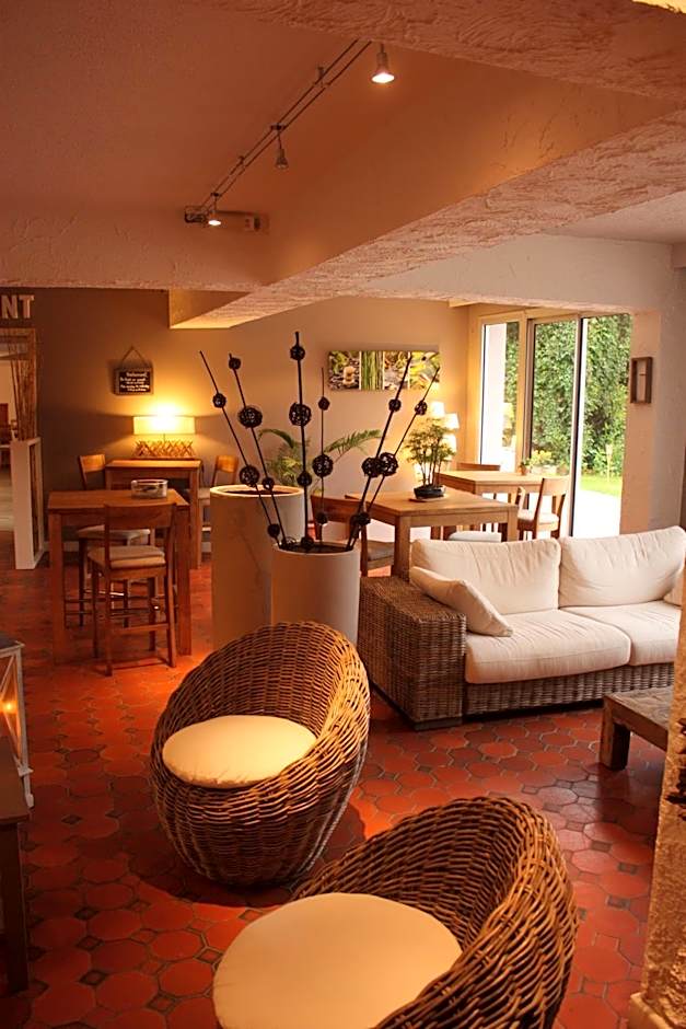 Logis Latitude Ouest Hôtel Restaurant & Spa