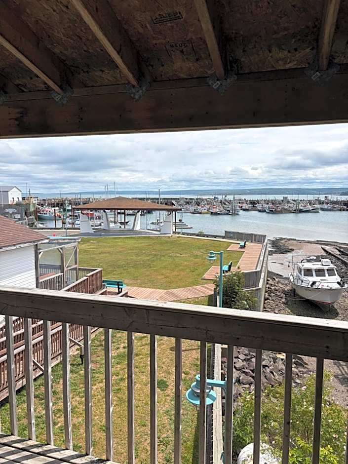 Shoreline Suites