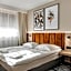 Hotel Zodiak