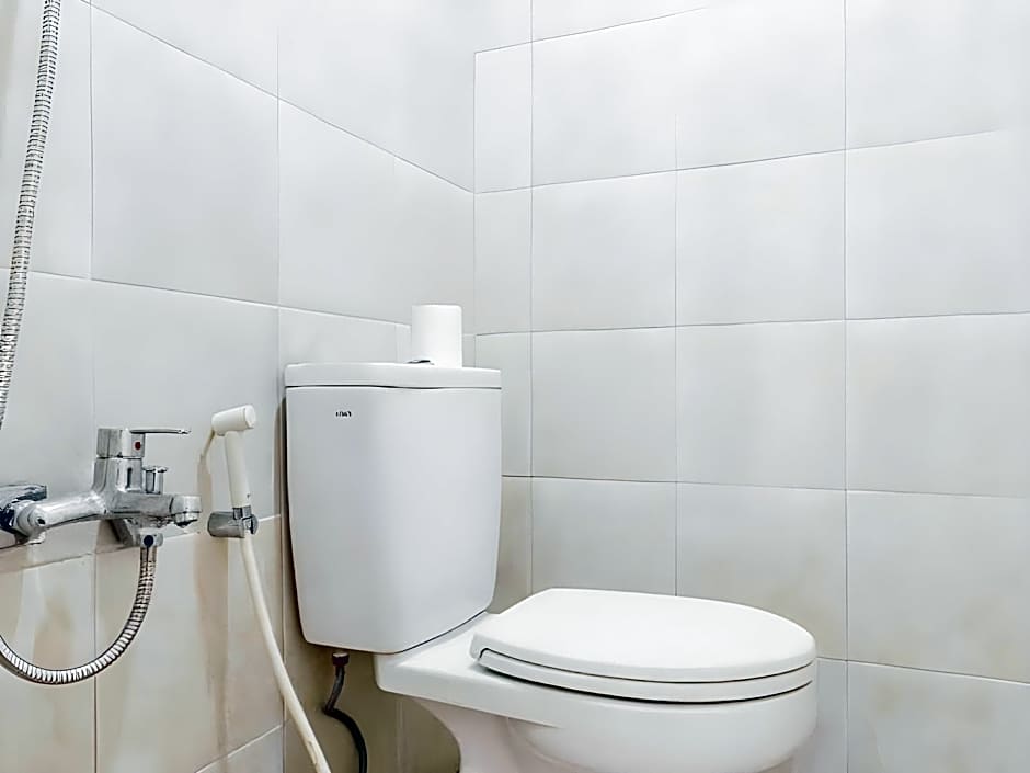 Urbanview Hotel Minongga Pondok Labu by RedDoorz