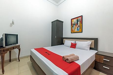 Hotel Arwana Safari puncak RedPartner