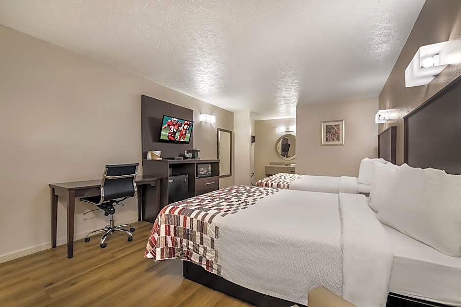 Red Roof Inn Crossville