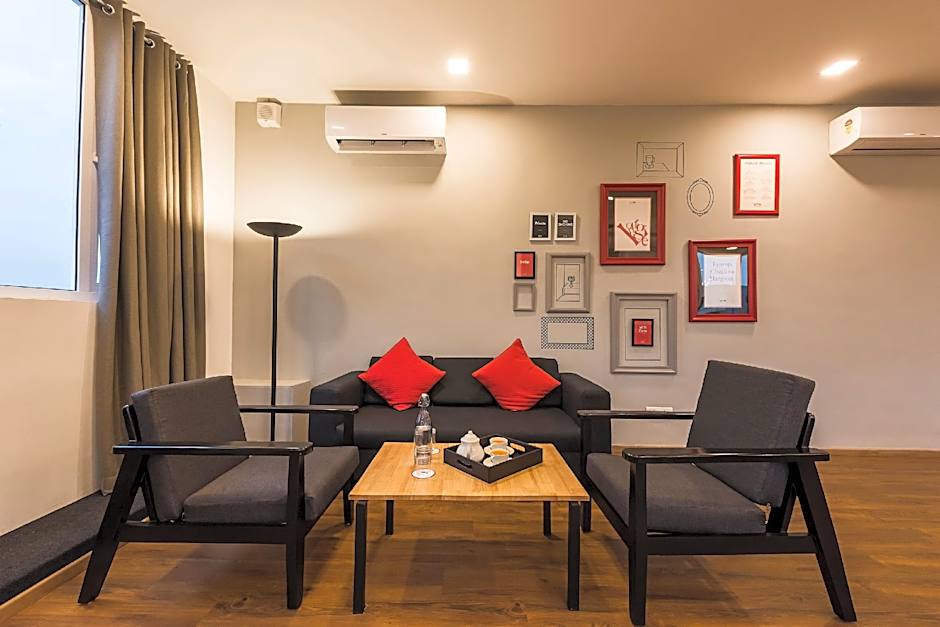 Super Townhouse 014 MG Road, Bangalore – Bangalore, MN