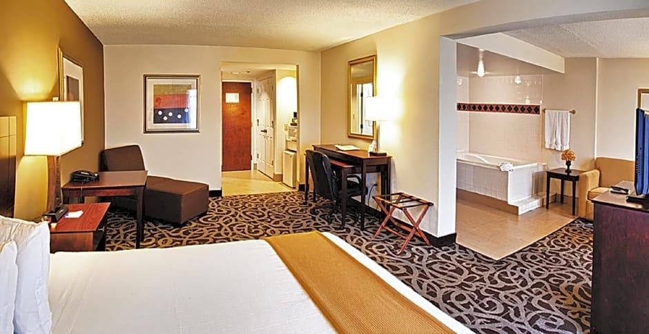 Holiday Inn Express Murfreesboro Central