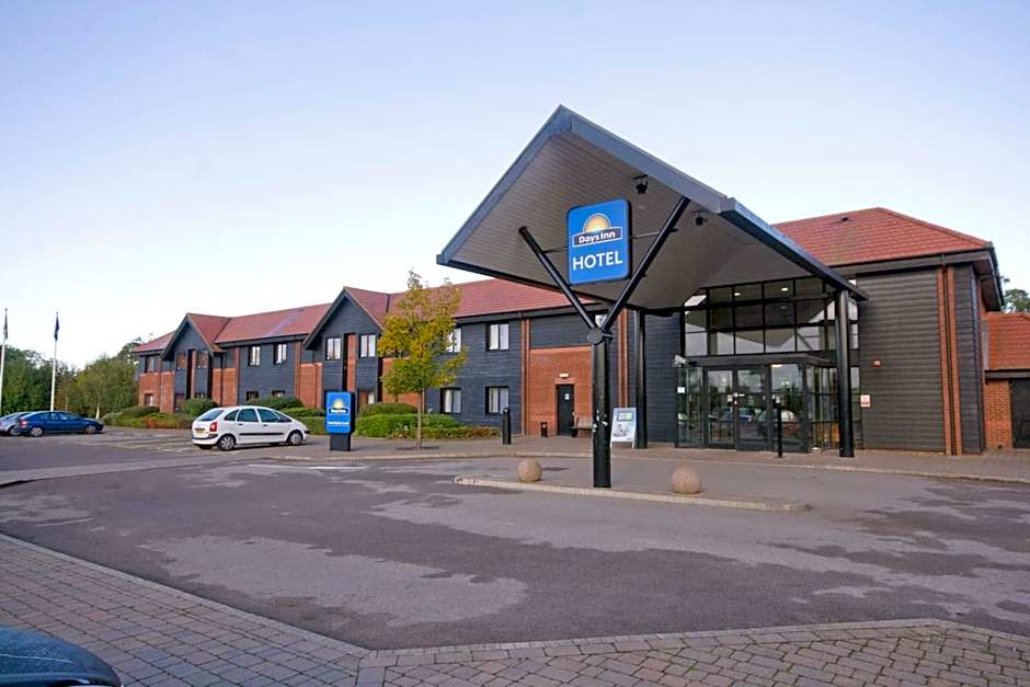Days Inn by Wyndham Stevenage North