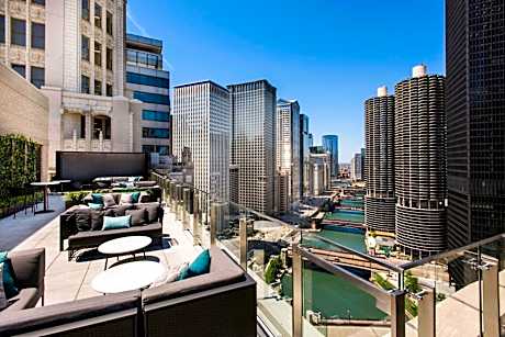 LondonHouse Chicago, Curio Collection by Hilton