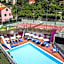 Hotel Riviera 3 Stelle con piscina estiva gratuita e garage a pagamento