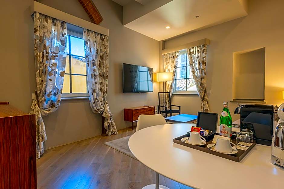 Donati Luxury Tower Suites
