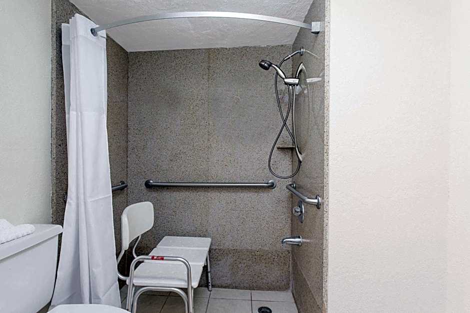 Days Inn by Wyndham Fort Myers