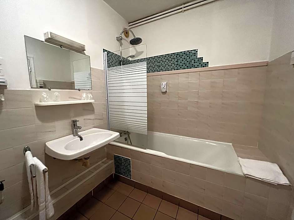 Contact Hotel Les Montois