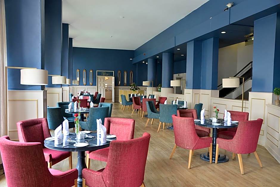 Cresta Jameson Hotel