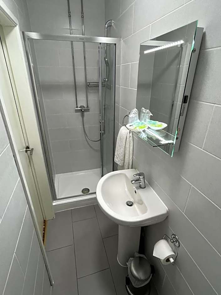 Sorrento Hotel & Restaurant