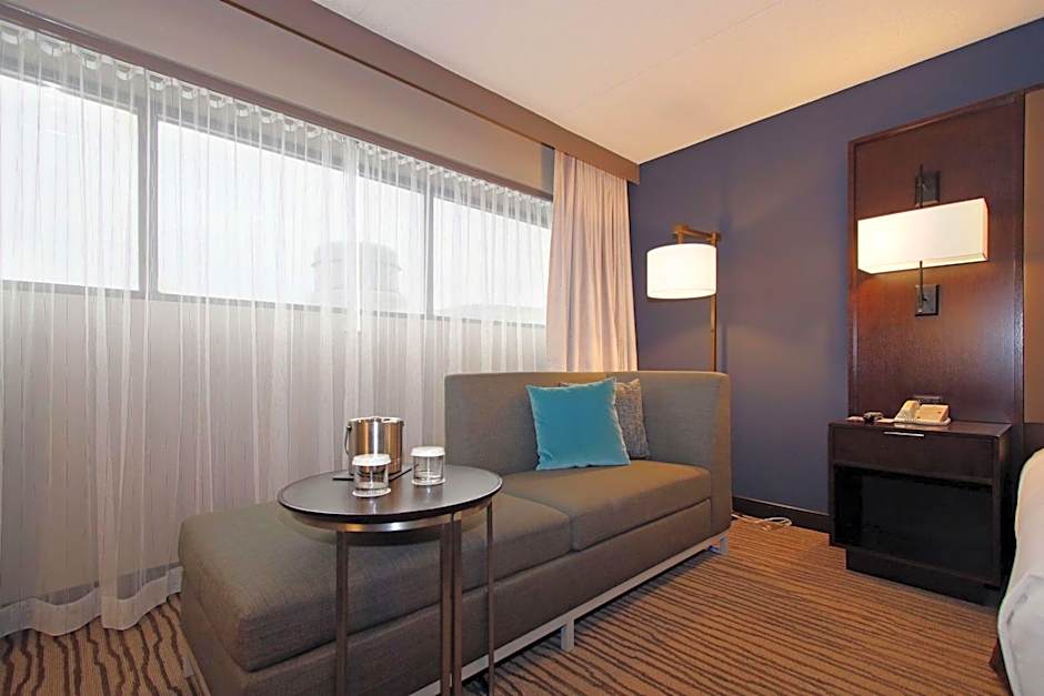 Photo 1 of 4 of No Bed Parlor - Non-Smoking