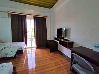 RedDoorz @ LQJ Hotel Old Buswang Kalibo