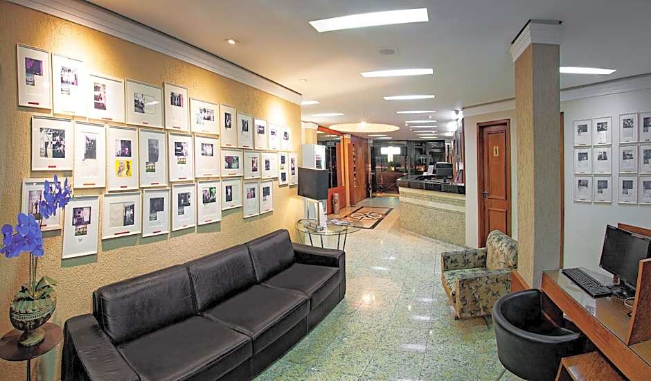 Lira Hotel