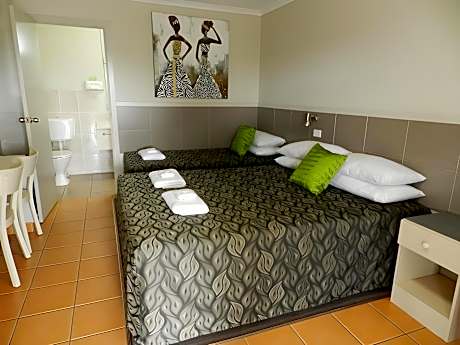 Deluxe Triple - 1 Double Bed and 1 Single Bed