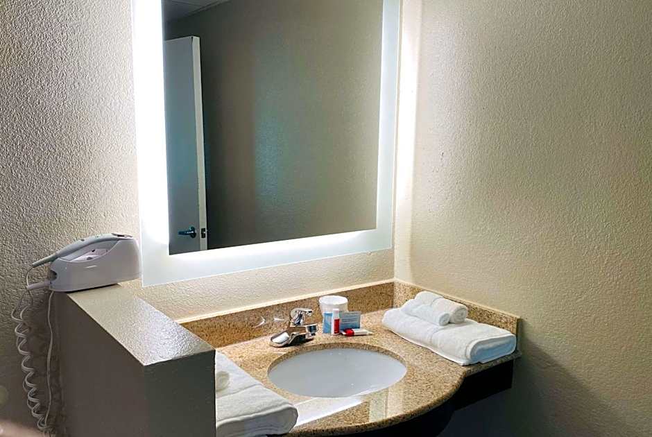 Super 8 by Wyndham Danville