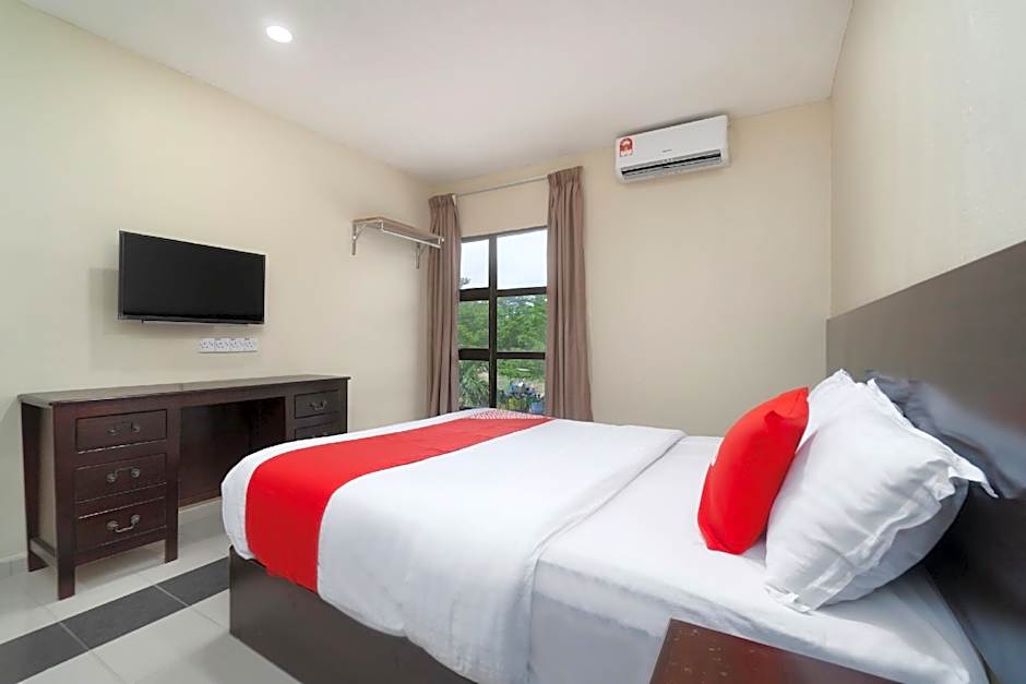 OYO 89960 Manjung Inn Hotel