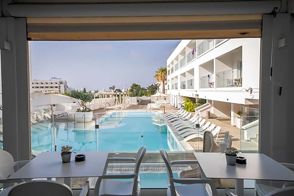 Liquid Hotel Apartments