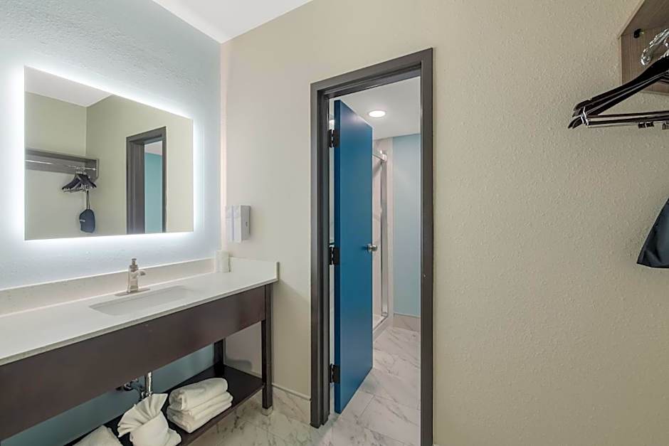 Red Roof PLUS & Suites Virginia Beach - Seaside