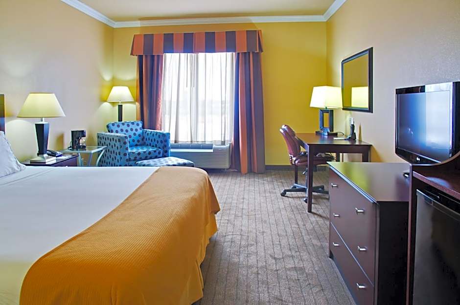 Holiday Inn Express Hotel and Suites Natchitoches By IHG