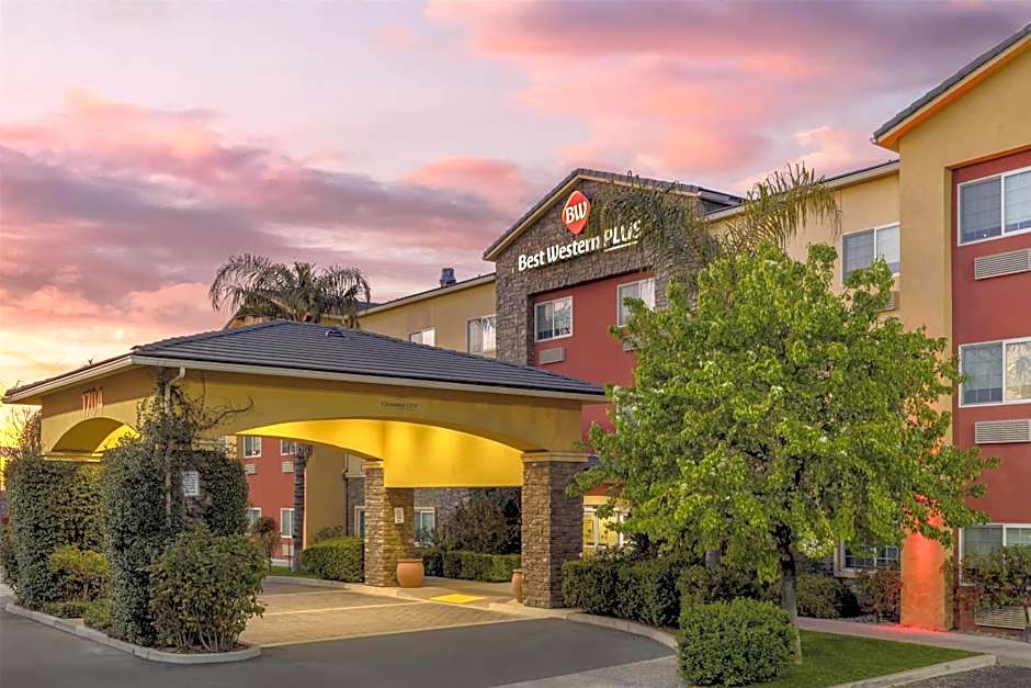 Best Western Plus Wasco Inn & Suites