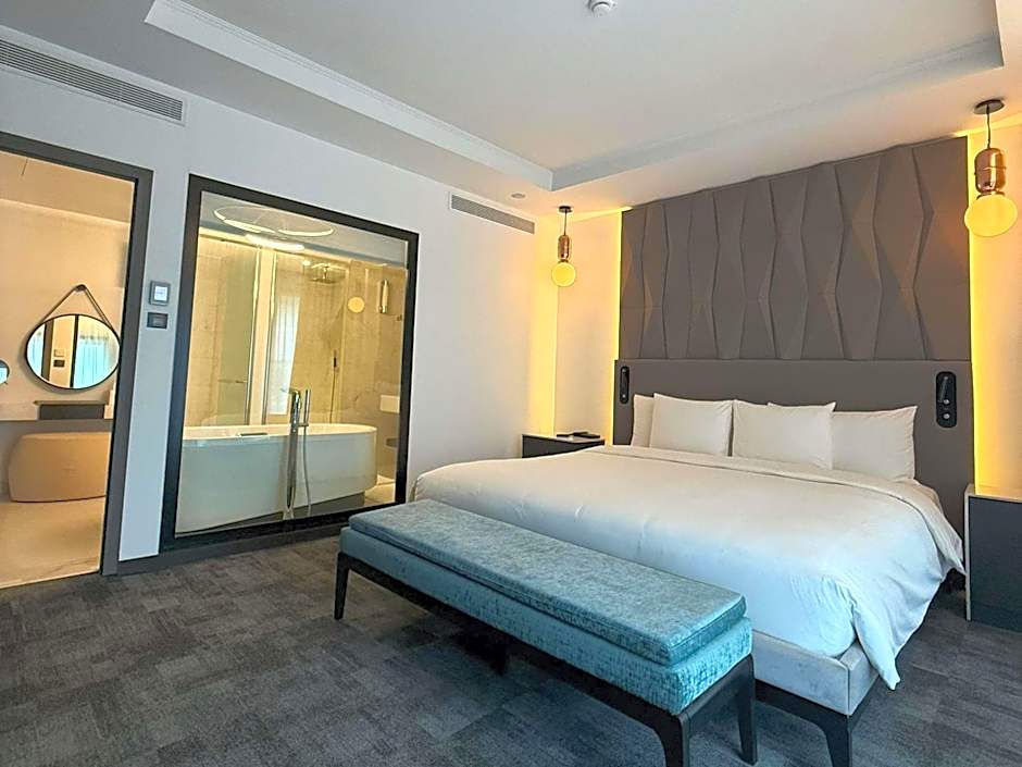 Novotel Convention And Spa