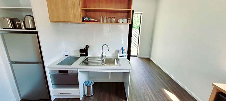 Sierra Motel and Apartments