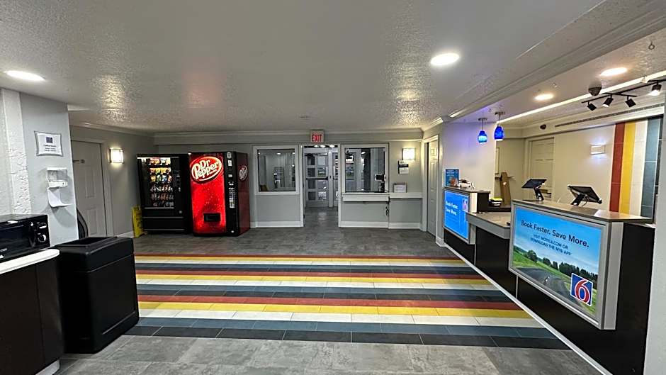 Motel 6-Beaumont, TX