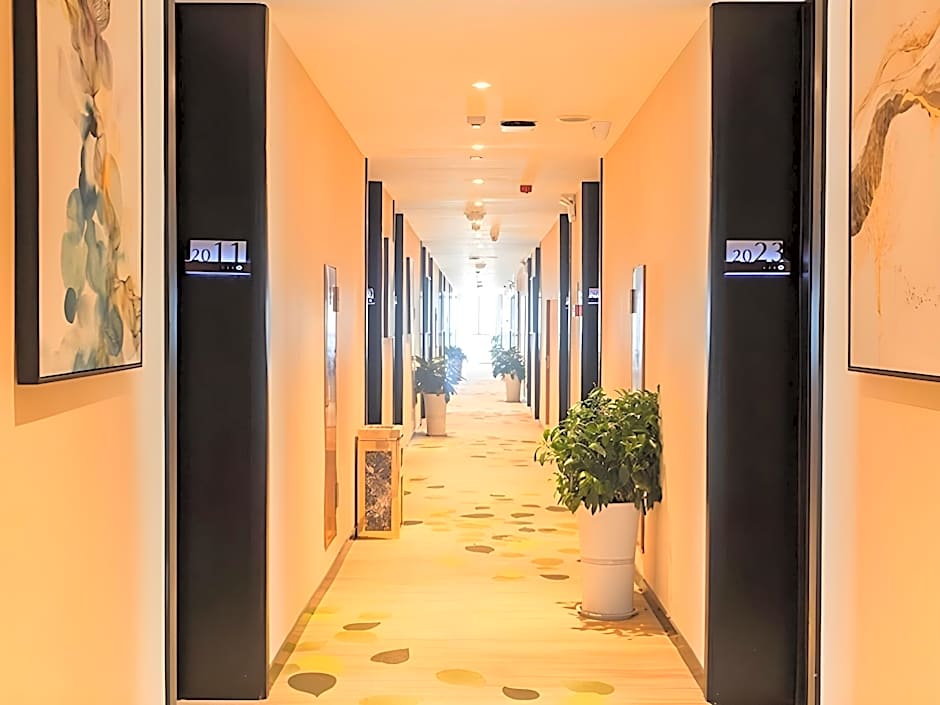 GreetTree Inn Jieshou Renmin Road Guozhen Plaza