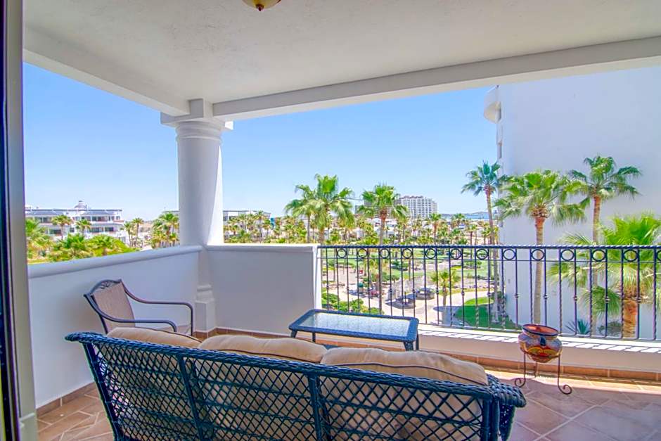 Casa Blanca Golf Villas