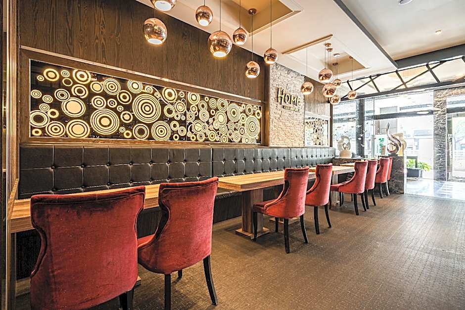 Global Traveler Hotel