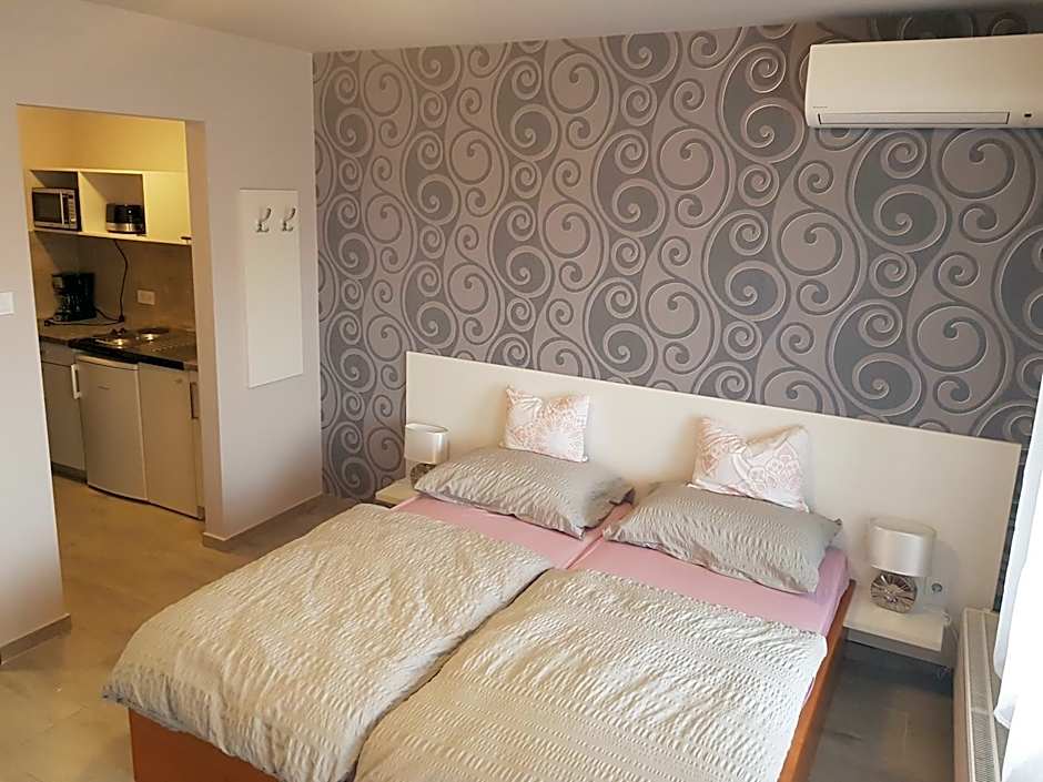 Flamingó Apartmanház