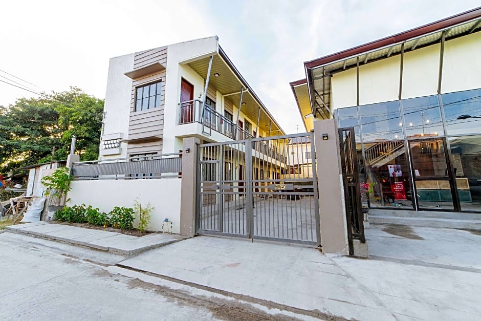 RedDoorz Plus @ Casa Lucia Sindalan San Fernando City Pampanga