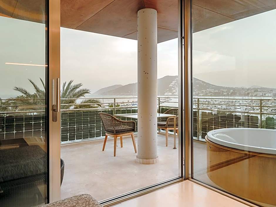 Aguas de Ibiza Grand Luxe Hotel