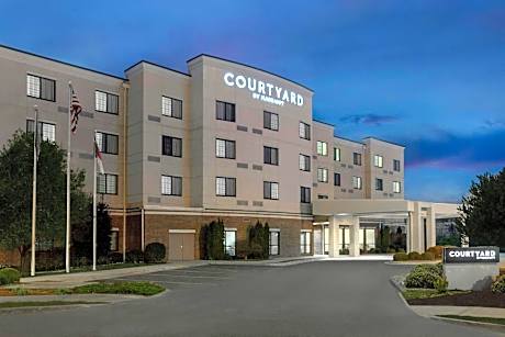 Courtyard by Marriott Salisbury