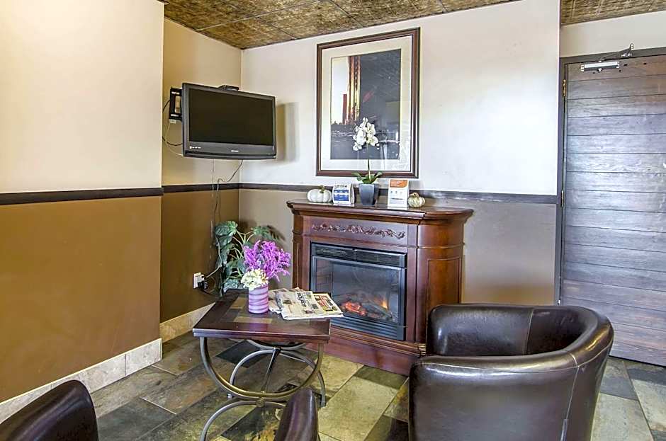 Econo Lodge Lloydminster