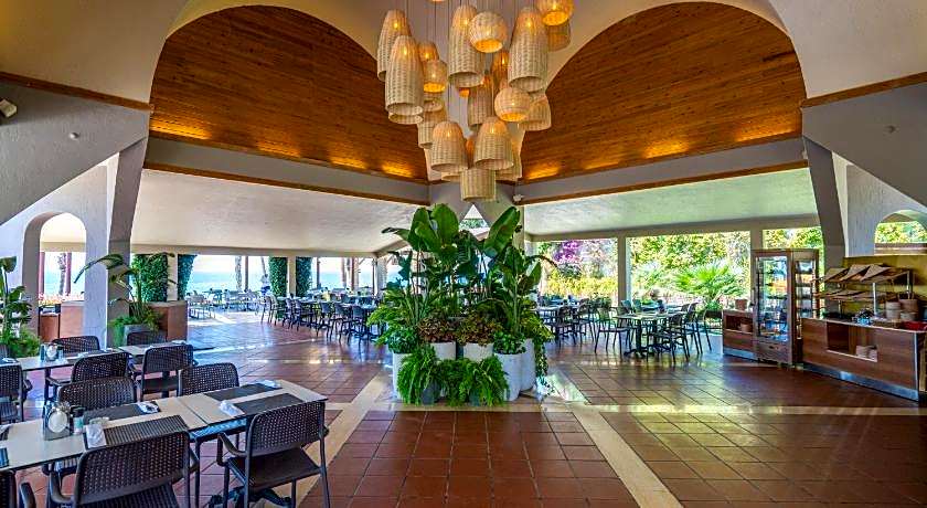 Arum Barut Collection - Ultra All Inclusive