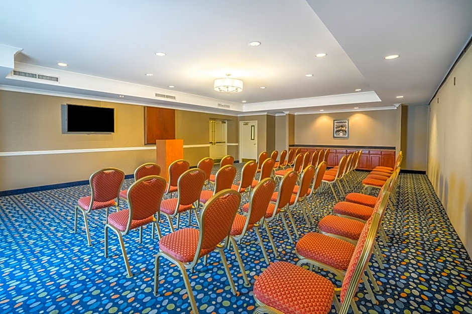 Holiday Inn Express Hotel & Suites Easton By IHG
