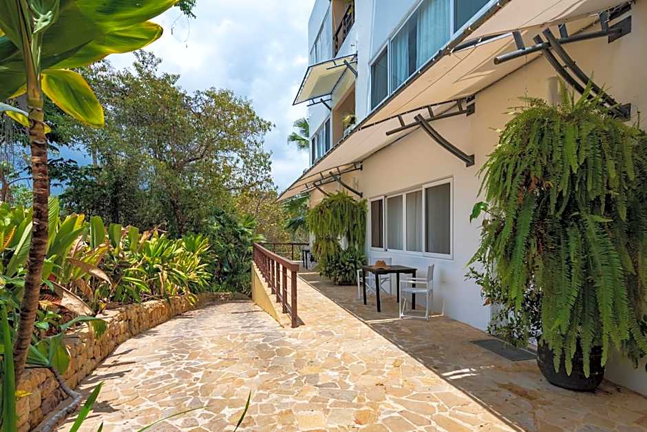 Gaia Hotel & Reserve- Adults Only