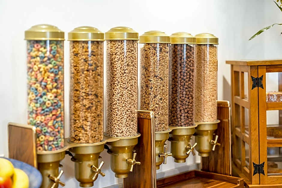 Millwood Inn And Suites